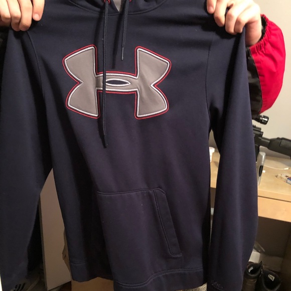 mens under armour sweatshirt